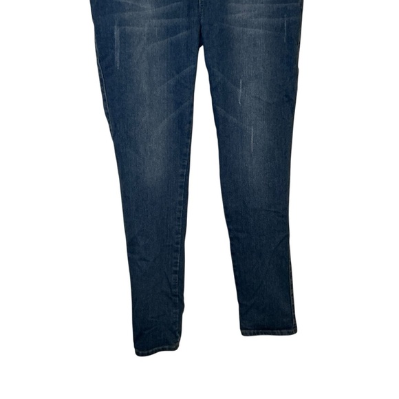 Stylish Blue Women's Jeans - Picture 3 of 5